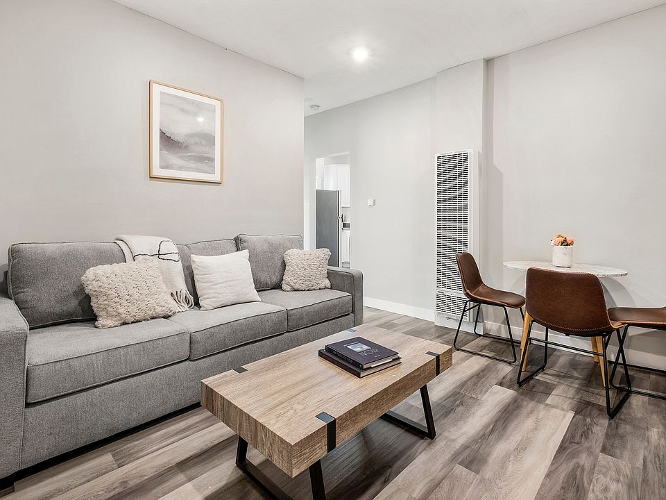 A cozy, modern living room