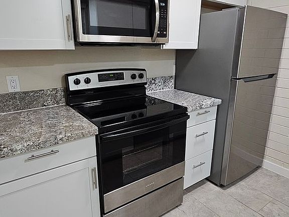 4th image of 6924 E Speedway Blvd Space Eed6924-12