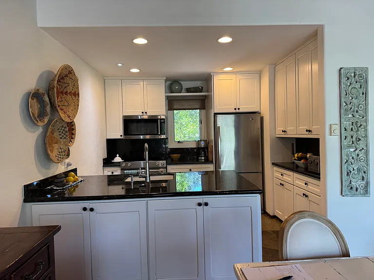 This kitchen is small but mighty, it has everything you need.