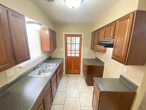 3rd image of 5115 Corkwood Dr