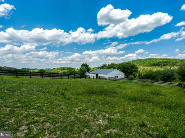 9253 Cliff Mills Rd, Warrenton, VA 20186