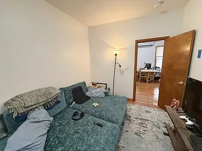 206 Hanover St #4 — Photo 5