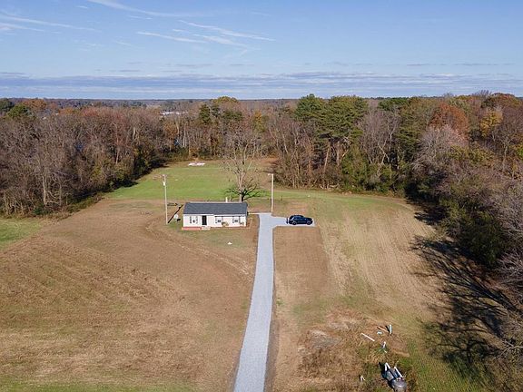 3rd image of 6165 Herrington Ln