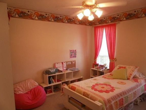 4th image of 5907 Oak Hollow Pl