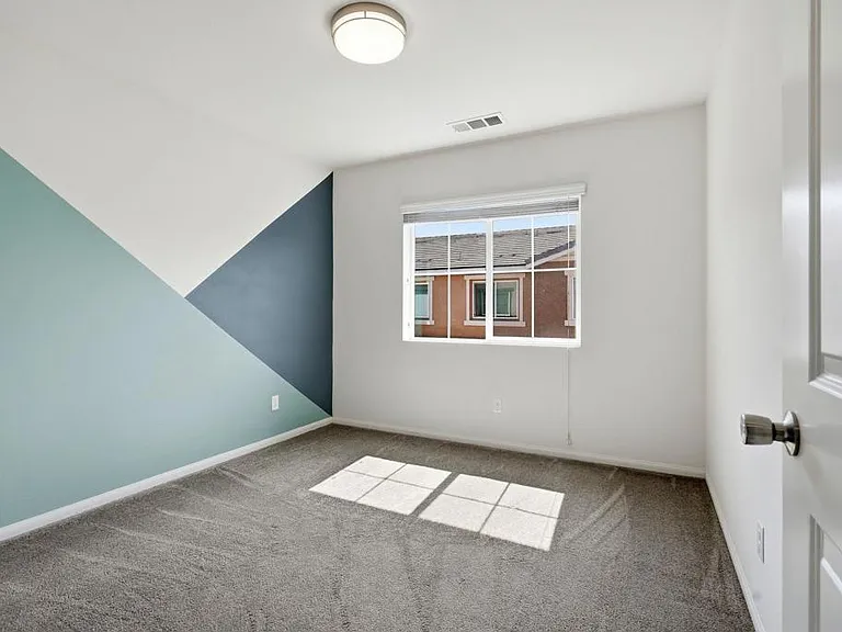 477 Prosperity Dr — Photo 33