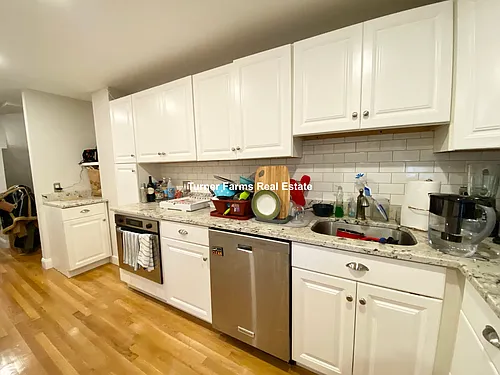 130 P St Photo 1