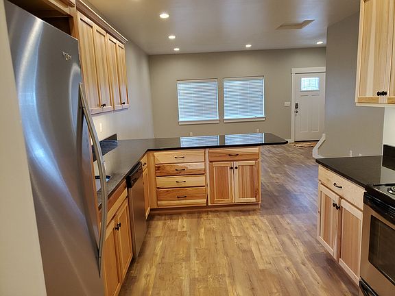 3rd image of 2303 E M Ct #1