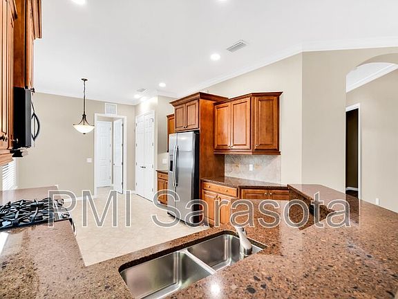 4th image of 1133 Cielo Ct