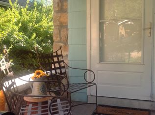4000 Campbell St APT 2E, Kansas City, MO 64110