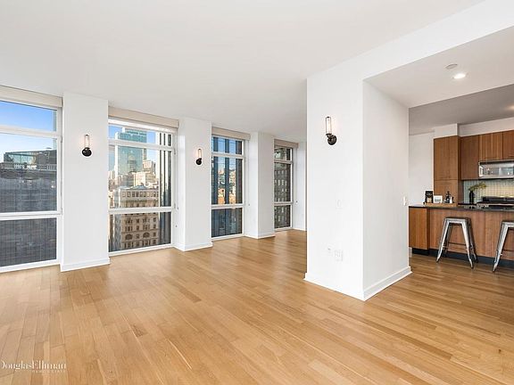 4th image of 11 E 29th St APT 14A