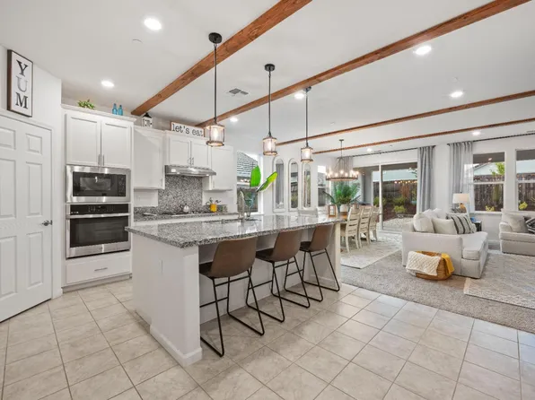 2964 Mackinac Dr, Lincoln, CA 95648