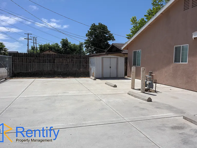 209 E Moneta Ave #B — Photo 4