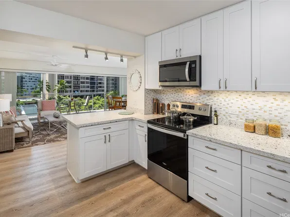 1645 Ala Wai Blvd APT 703, Honolulu, HI 96815