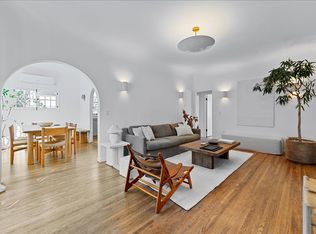802 N Edinburgh Ave, Los Angeles, CA 90046