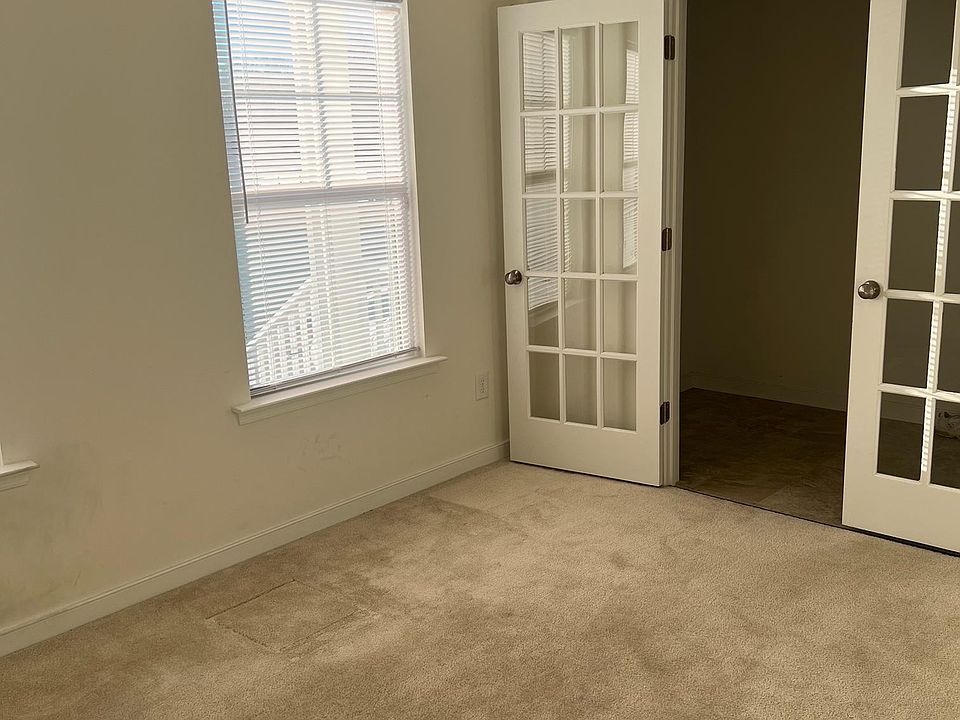 1st image of 3017 Johns Way