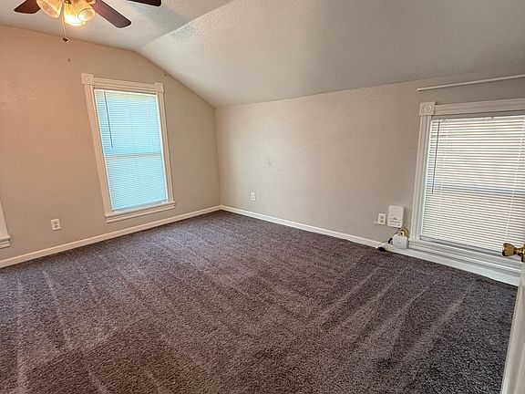 4th image of 403 E 6th 1/2 St