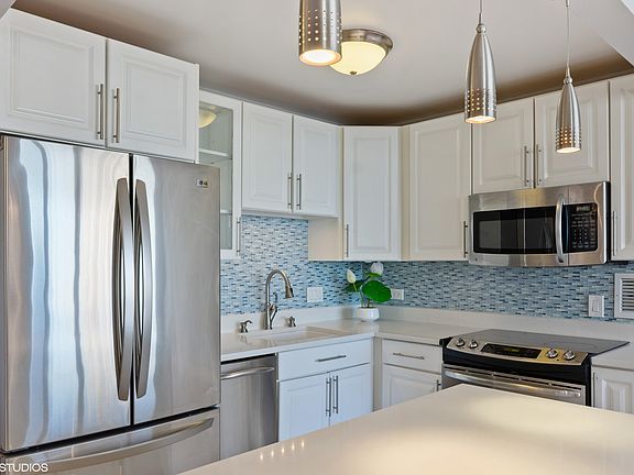 3rd image of 401 E Ontario St APT 3603
