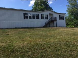 214 Alpine Rd, Bluefield, WV 24701