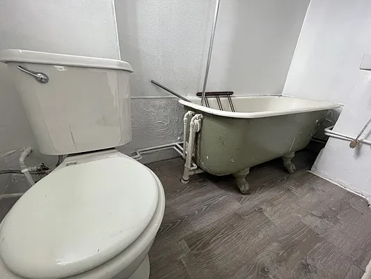 Rented by City Express Realty & Management Corp | media 12