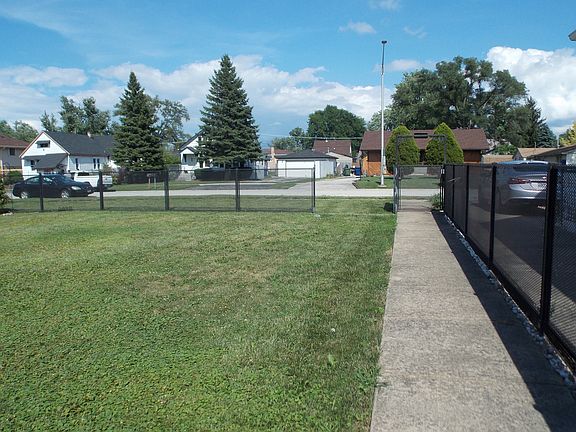 4th image of 10038 S Merton Ave
