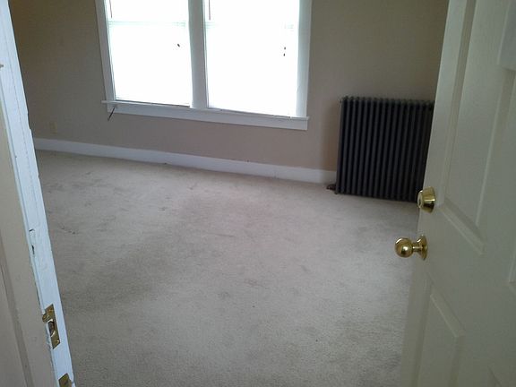 5th image of 227 E Park St Unit 2