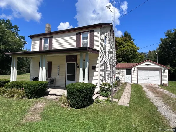 4256 Norman Rd, Lakeport, MI 48059