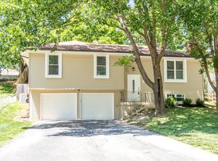 9208 NW 59th Ter, Kansas City, MO 64152