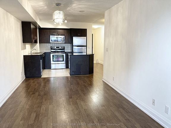 4th image of 55 De Boers Dr #204
