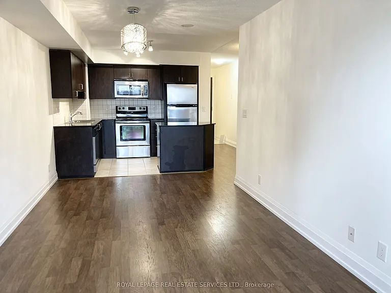 55 De Boers Dr #204 — Photo 4
