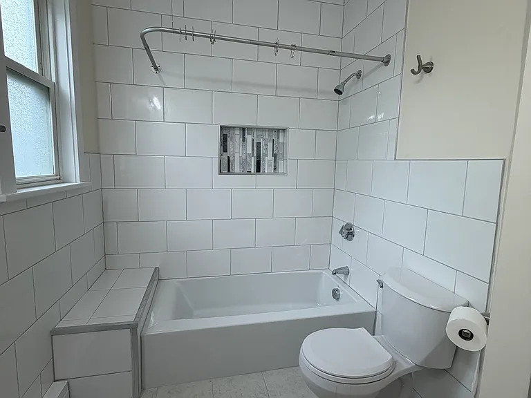 61 Kent St #2 — Photo 5
