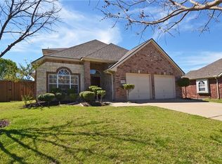 7913 Southern Hills Ln, Rowlett, TX 75089