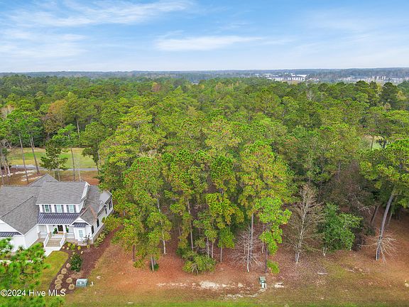 3rd image of 362 Laurel Valley Drive