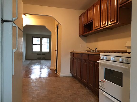 2nd image of 1057 Burke Ave