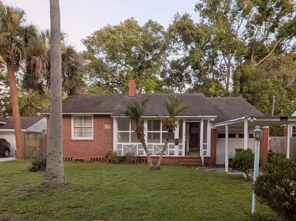 1124 Brierfield Dr, Jacksonville, FL 32205