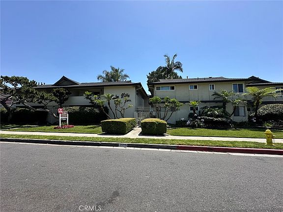 3rd image of 3546-3550 Los Flores Blvd