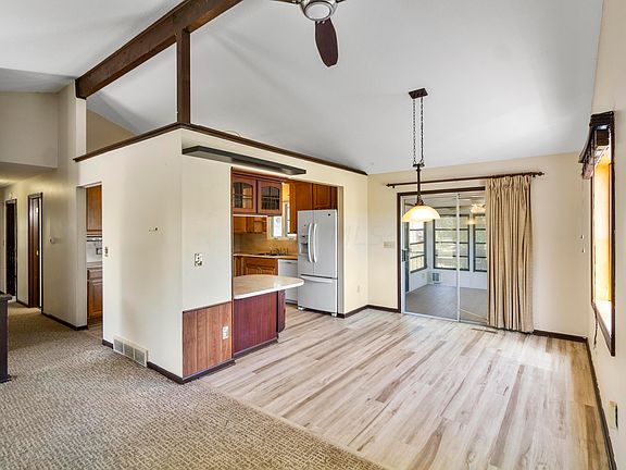 3rd image of 66 Trenton Cir
