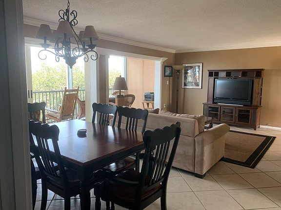 4th image of 1325 S Portofino Dr