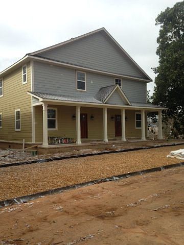 2nd image of 309 Martin Luther King Jr Dr