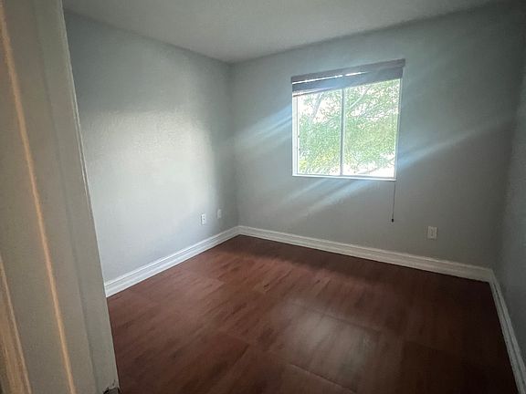 3rd image of 2606 SE 15th Pl