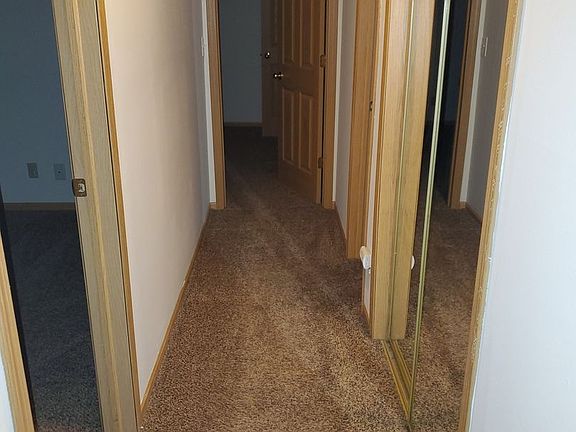 4th image of 1510 Chicago Ave APT 6