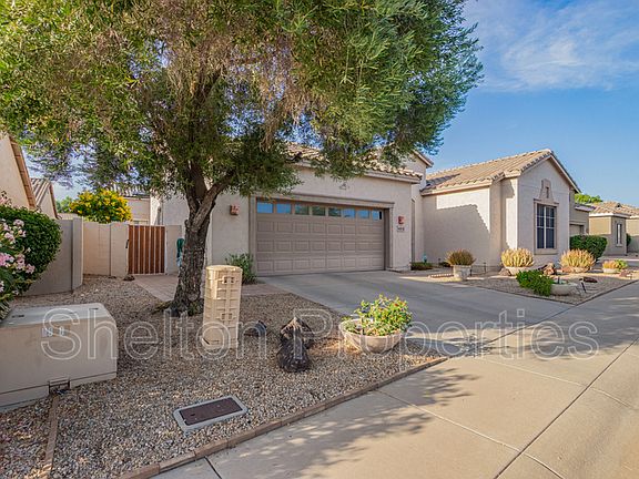 3rd image of 4818 E Annette Dr