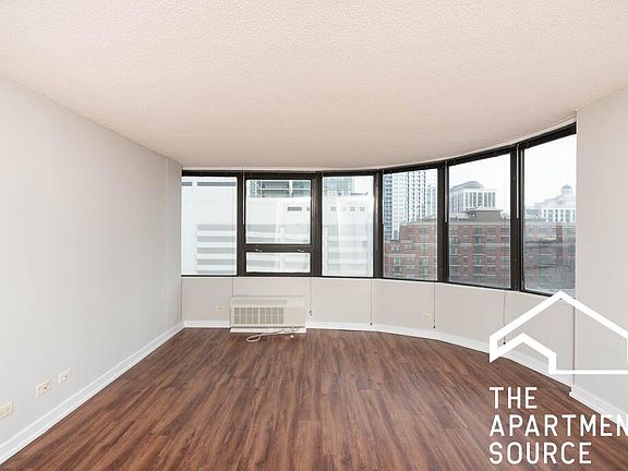 3rd image of 1204 S Michigan Ave #1412
