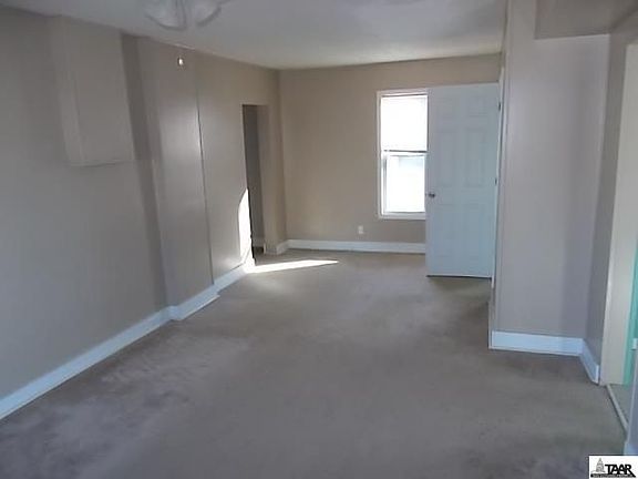 2nd image of 502 E 5th St