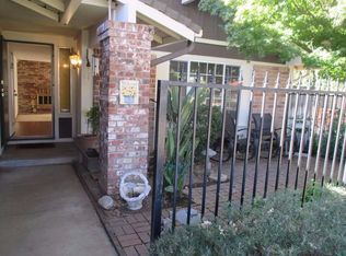 8800 La Prada Ct, Elk Grove, CA 95624