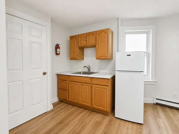 276 Atlantic St Floor 3, Paterson, NJ 07503