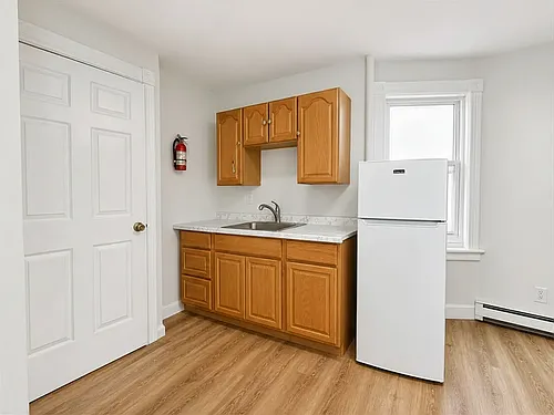 276 Atlantic St #3 Photo 1