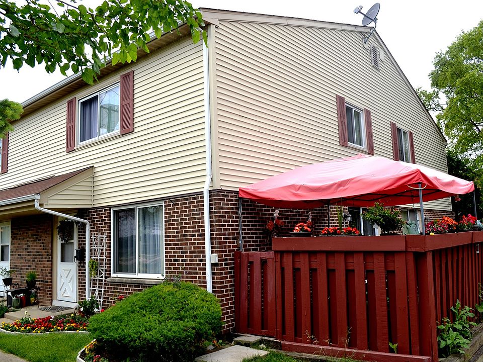 1st image of 1725 Queensbury Cir #5933