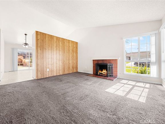 4th image of 3151 Neptune Dr