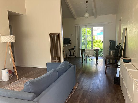 3rd image of 2730 Sonoma St
