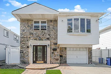 80 Freedom Avenue, #2-FAMILY